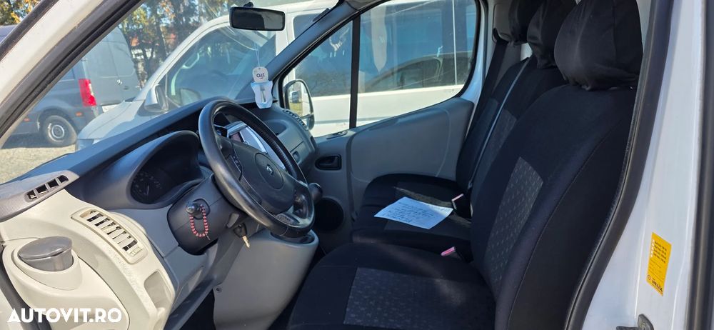 Renault Trafic FAP Grand Combi L2H1 Authentique - 4