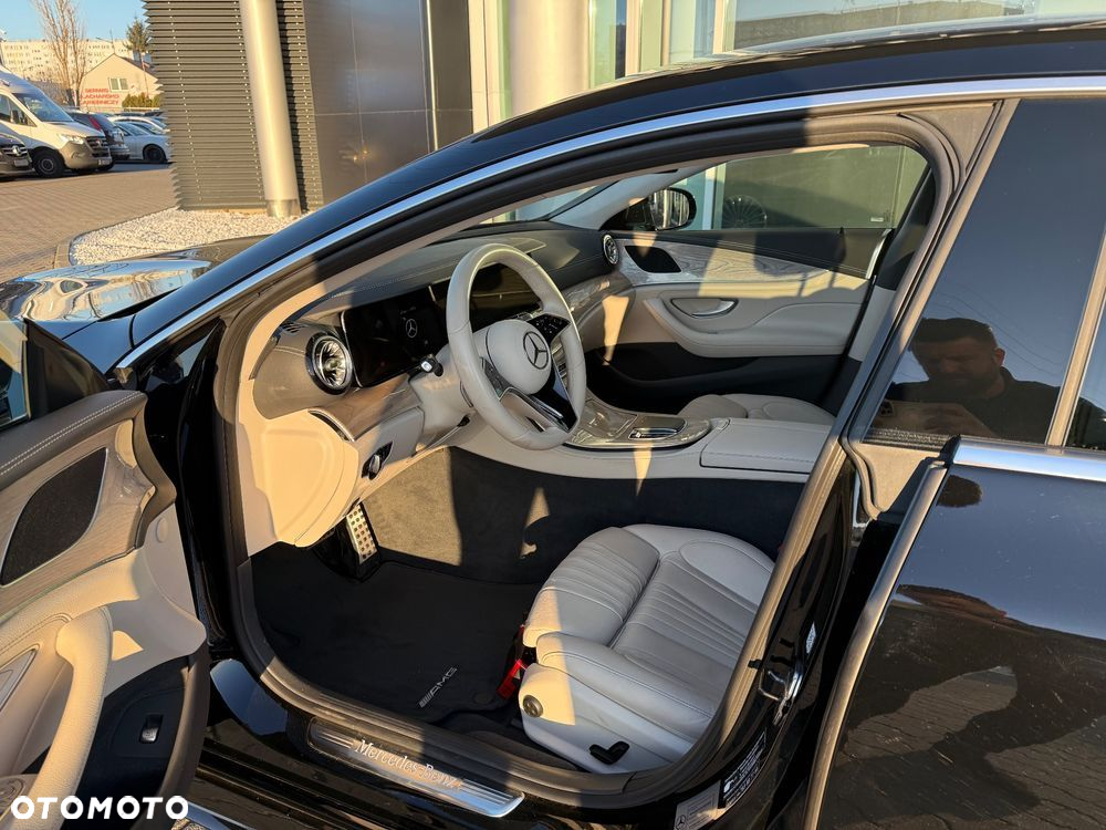Mercedes-Benz CLS - 11