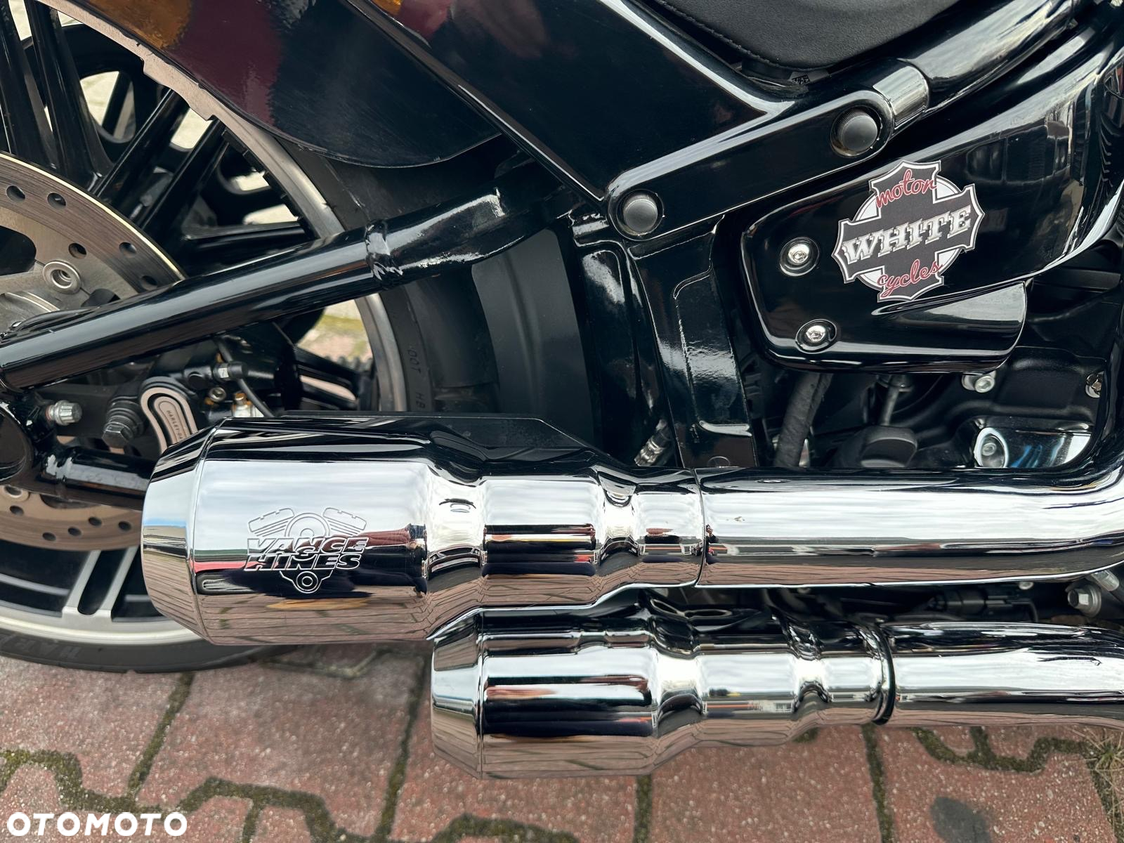 Harley-Davidson FXSB Breakout - 6