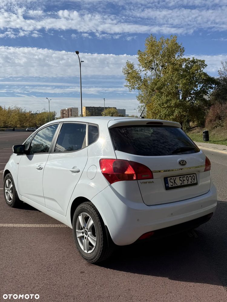 Kia Venga 2016 photo 4