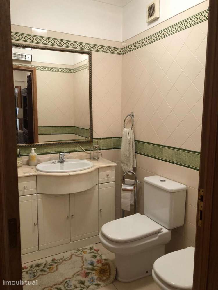Quarto - localizado em Oeiras Lisbon - Grande imagem: 2/14