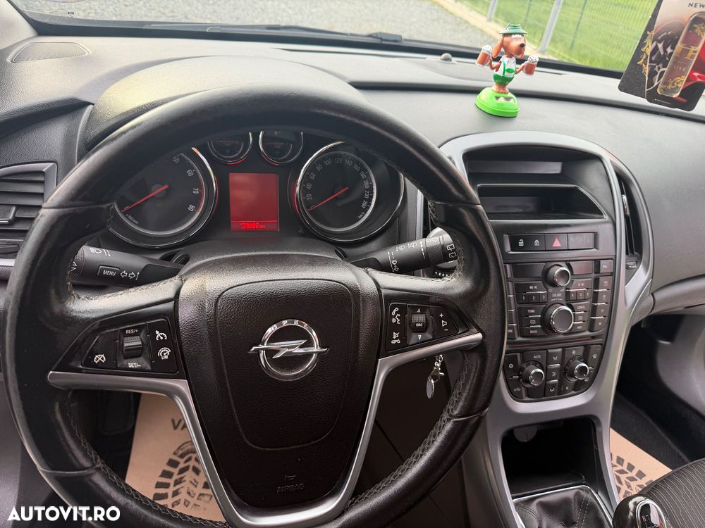 Opel Astra 1.4 Turbo Cosmo - 10