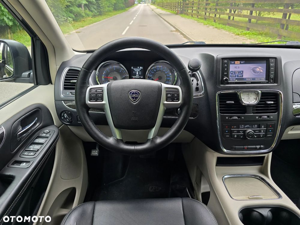Lancia Voyager 2.8 CRD16v Gold - 6