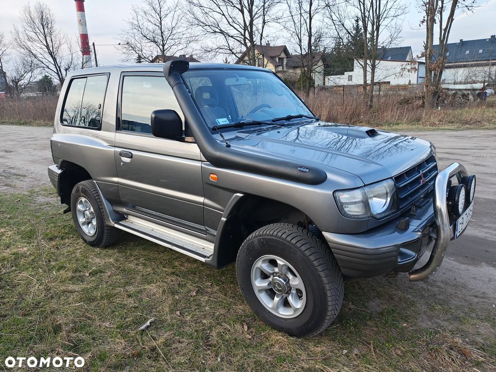 Mitsubishi Pajero 2.8 TD GLS 4os - 7