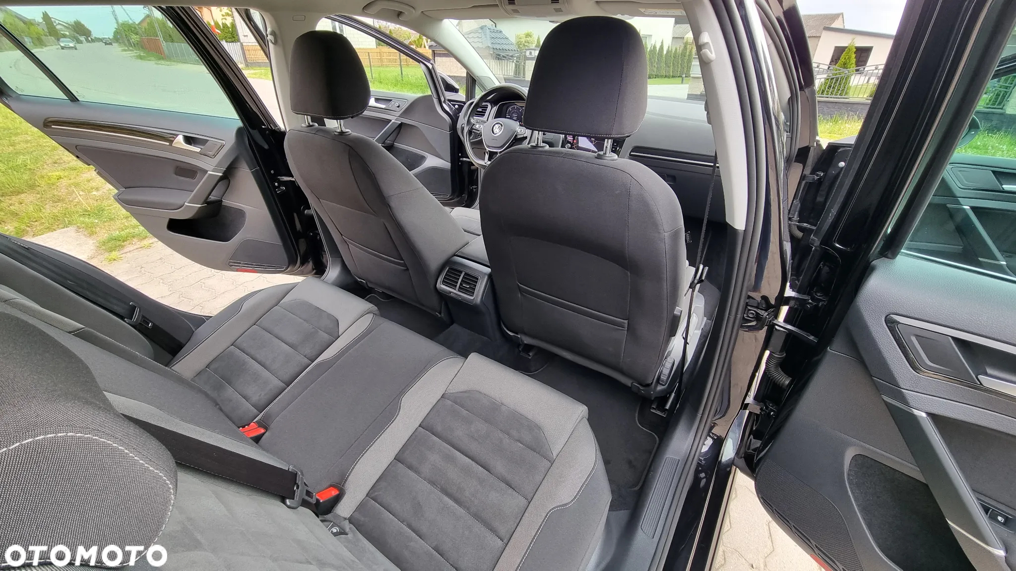 Volkswagen Golf 2.0 TDI (BlueMotion Technology) DSG Highline - 32