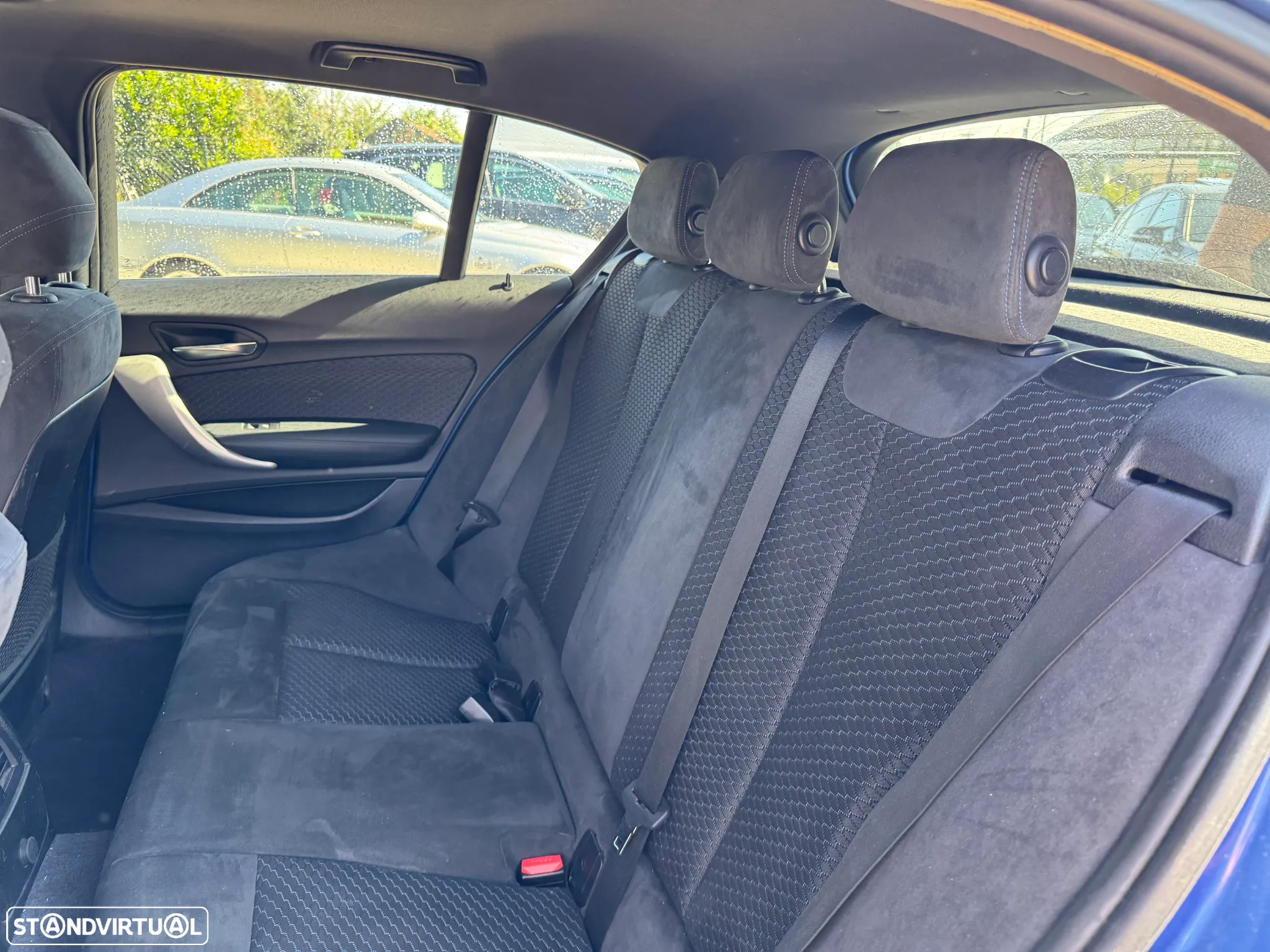 BMW 118 i Pack M - 14