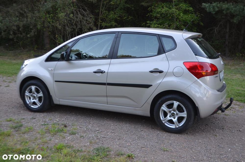 Kia Venga - 9
