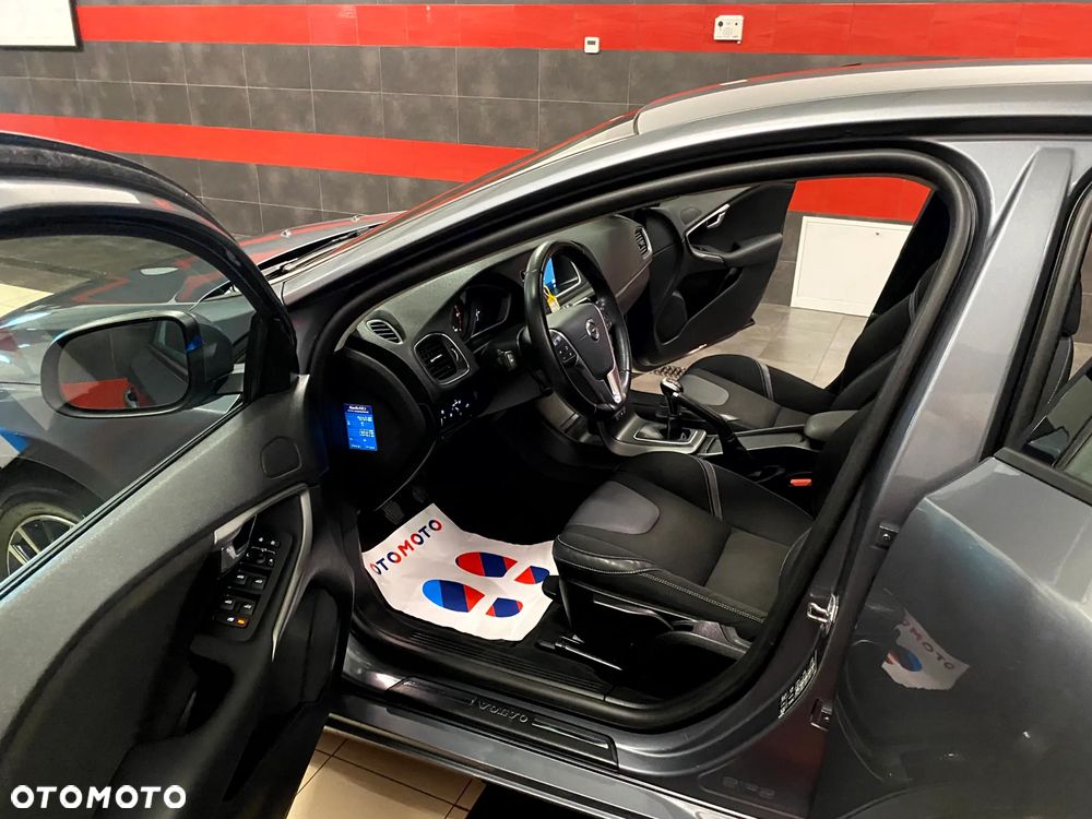Volvo V40 D2 Drive-E Summum - 15