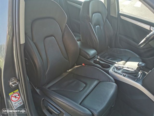 Audi A4 Avant 2.0 TDI Multitronic - 28