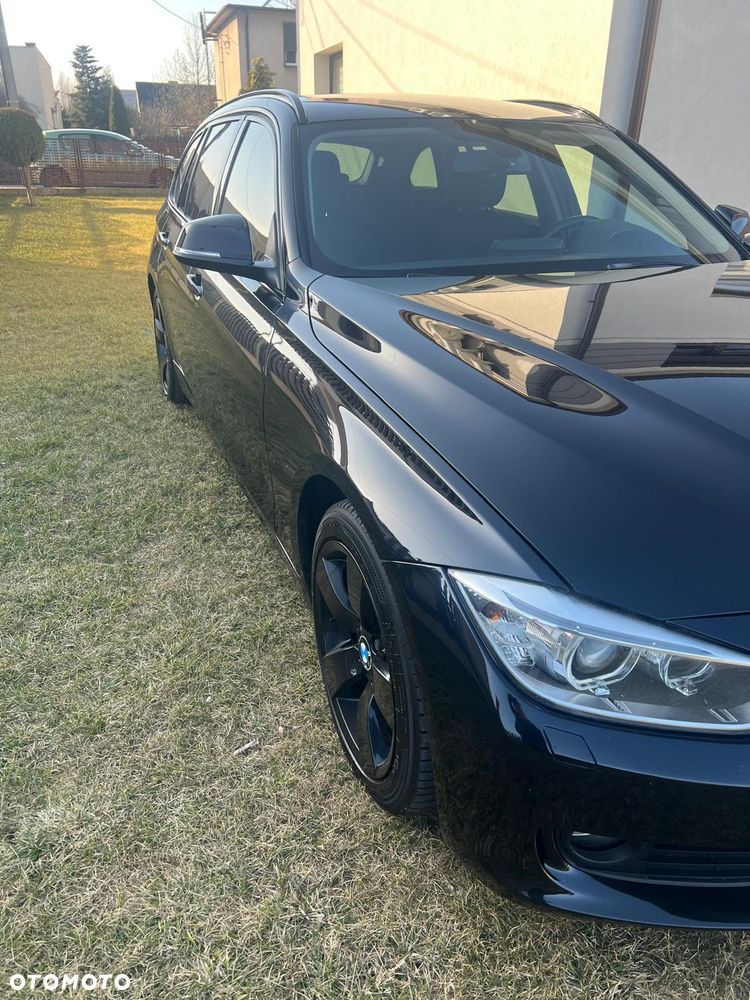 BMW Seria 3 320d Efficient Dynamics - 12