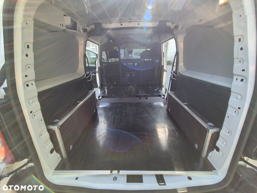 Citroën BERLINGO - 25