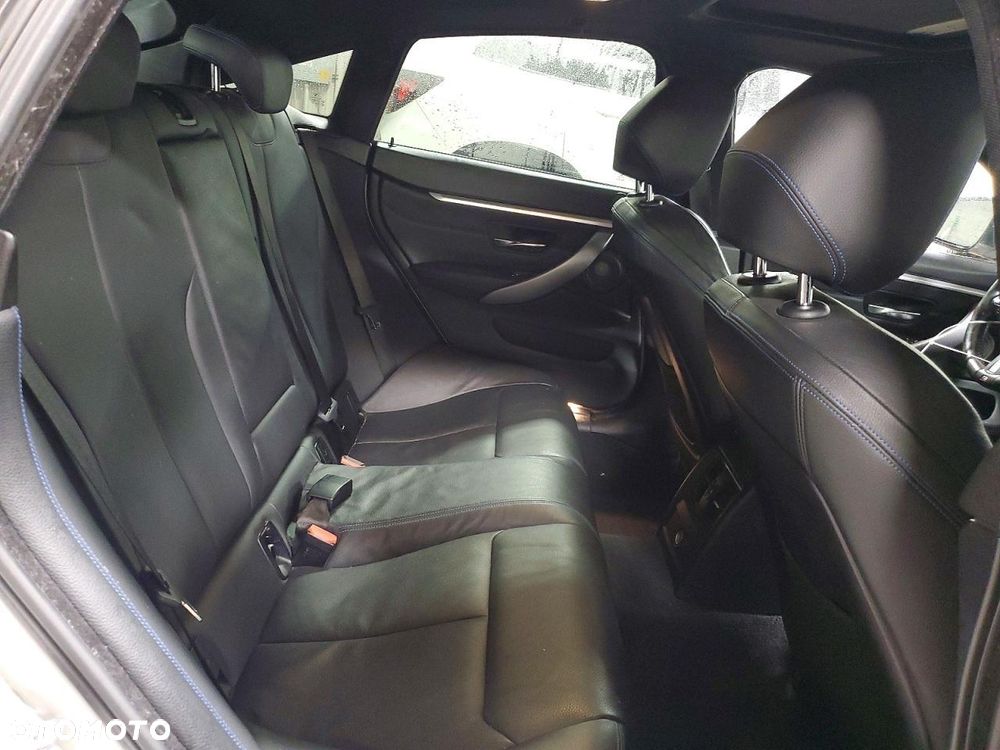 BMW Seria 4 440i M Sport - 9