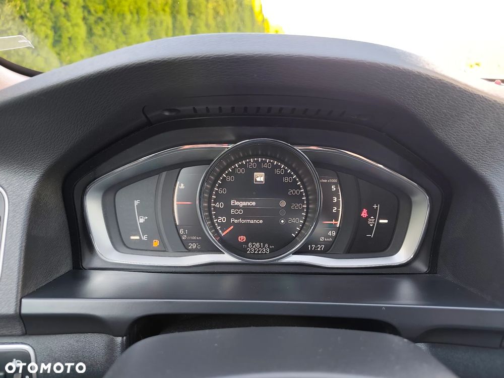 Volvo S60 D3 Summum - 25