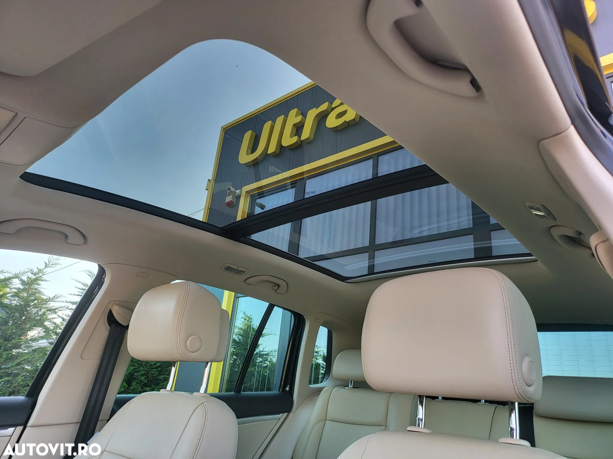 Volkswagen Tiguan 2.0 TDI 4Motion Track & Field - 13
