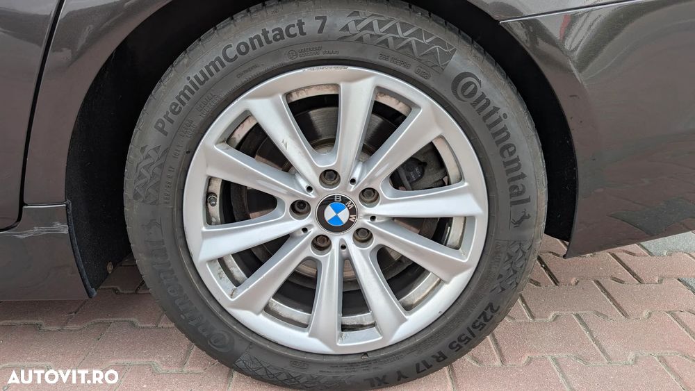 BMW Seria 5 520d AT - 10