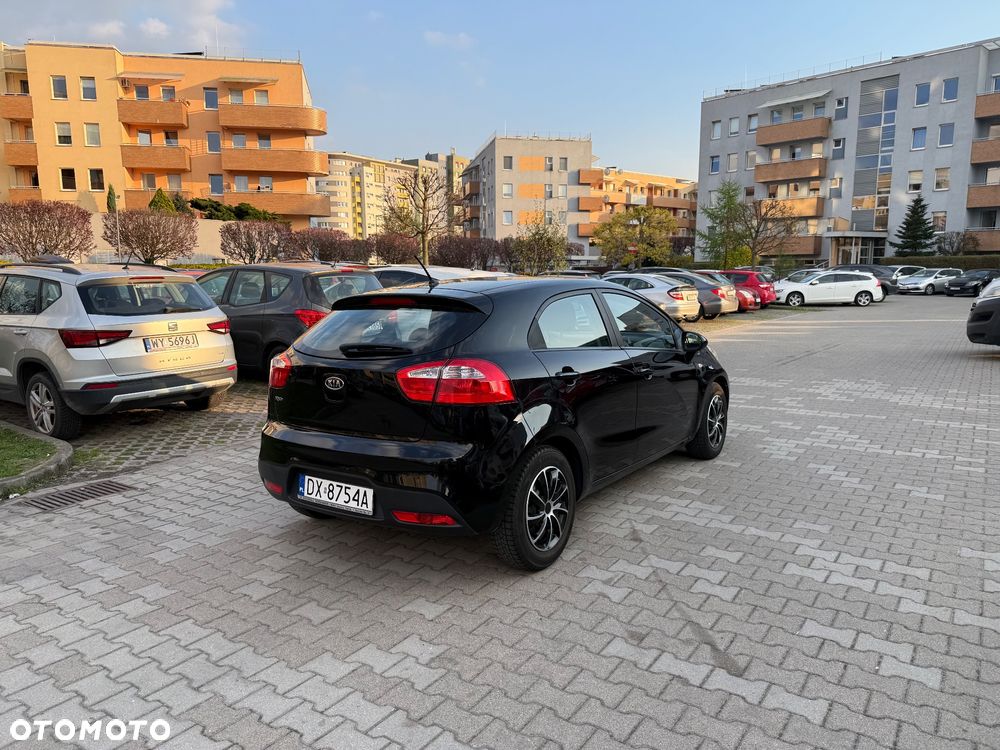 Kia Rio 1.2 Attract - 6