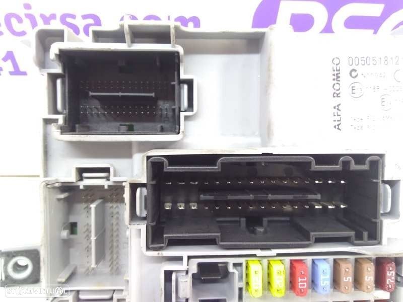 CAIXA RELÉS / FUSÍVEIS ALFA ROMEO MITO 2010 -00505181210 - 3