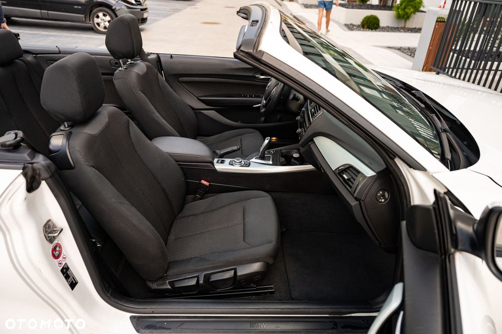 BMW Seria 2 218d - 9
