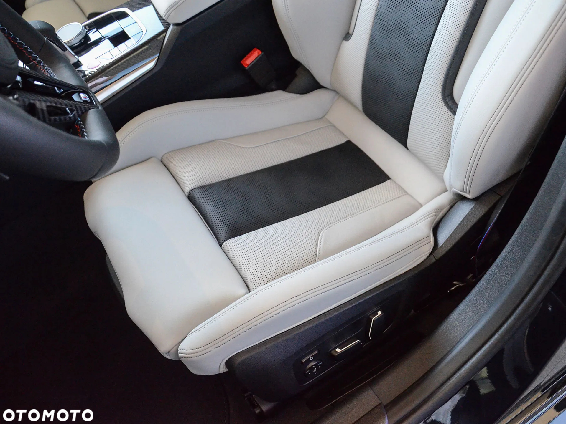 BMW M3 Competition xDrive sport - 18