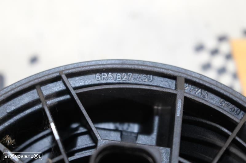 Puxador Da Tampa Da Mala Volkswagen Polo (6R1, 6C1)  6R6827469 / 6R6 8 - 7