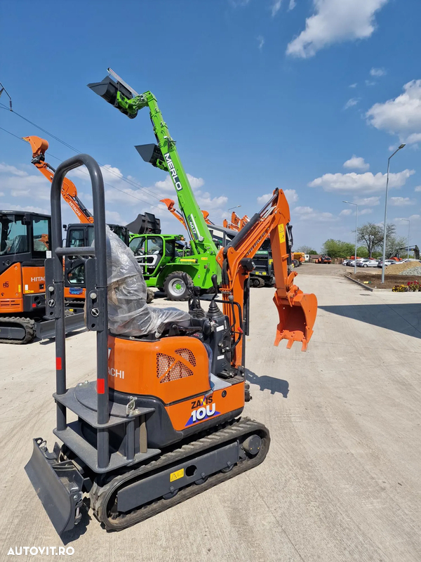 Hitachi ZX10U-6, 1,2t, latime 0,8m intra pe usa, inst picon, adanc sapare 1,8m