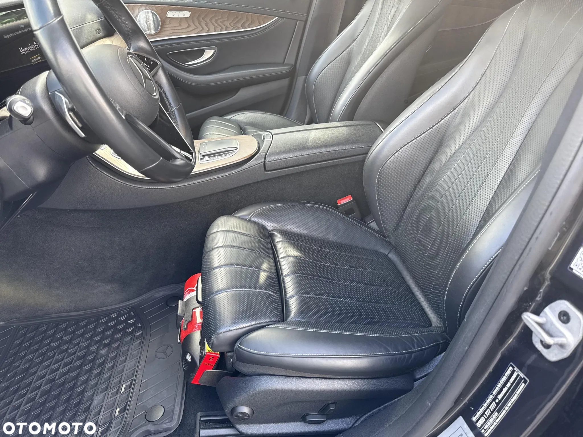 Mercedes-Benz Klasa E 220 d 4Matic T All-Terrain 9G-TRONIC Avantgarde - 12