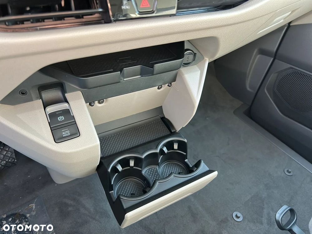 Volkswagen Multivan 2.0 TDI L2 Family DSG - 28