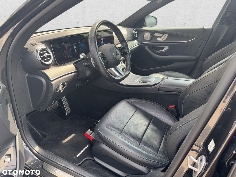 Mercedes-Benz Klasa E 220 d 4-Matic Business Edition - 16