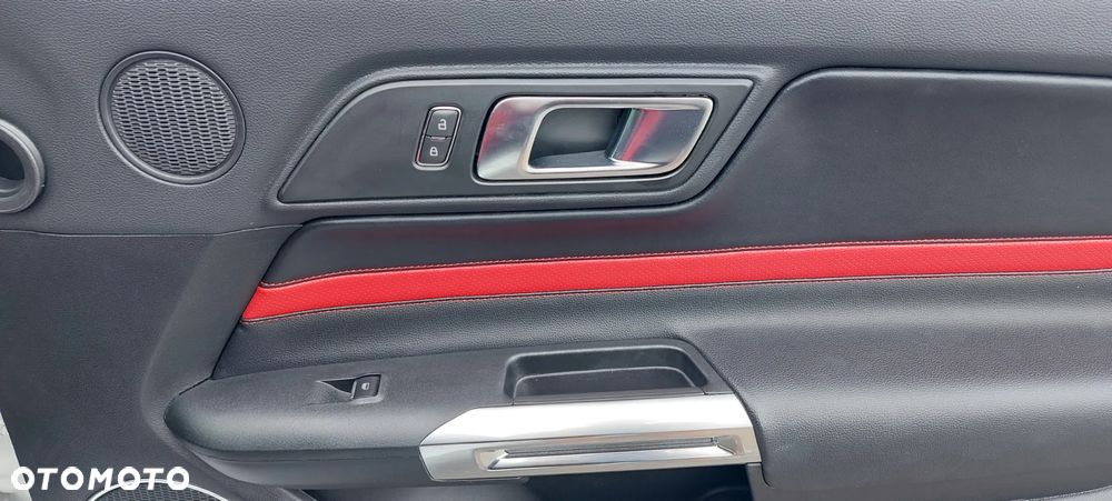 Ford Mustang - 28