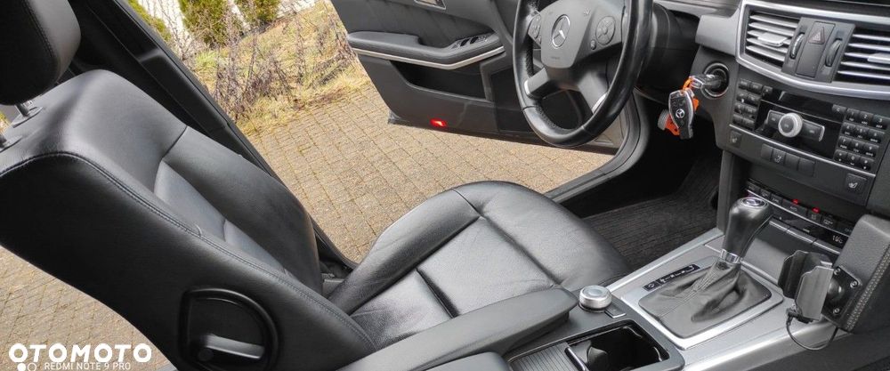 Mercedes-Benz Klasa E 200 CDI 7G-TRONIC Elegance - 34