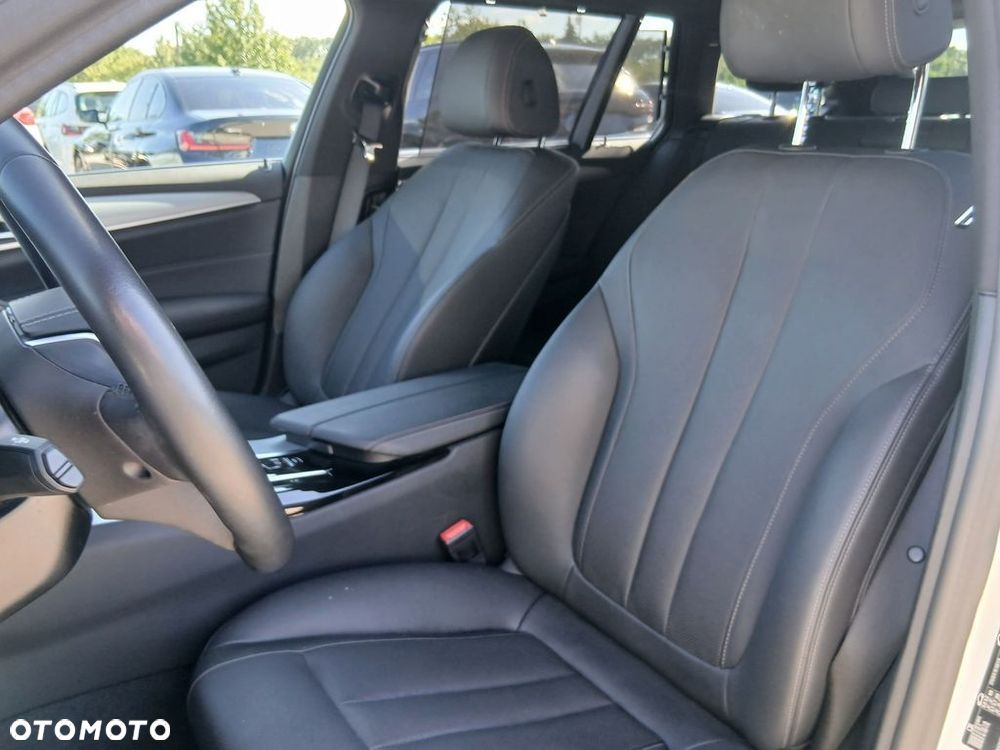 BMW Seria 5 - 22