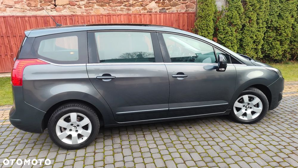 Peugeot 5008 HDI FAP 115 Allure - 21