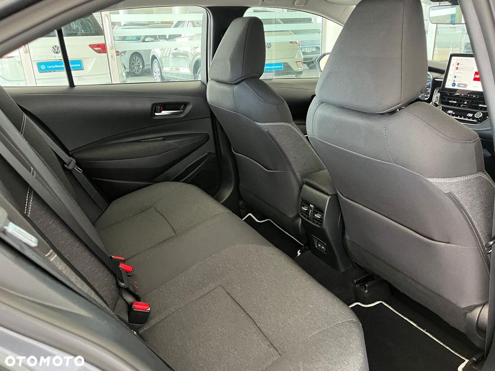 Toyota Corolla 1.8 Hybrid Comfort - 32