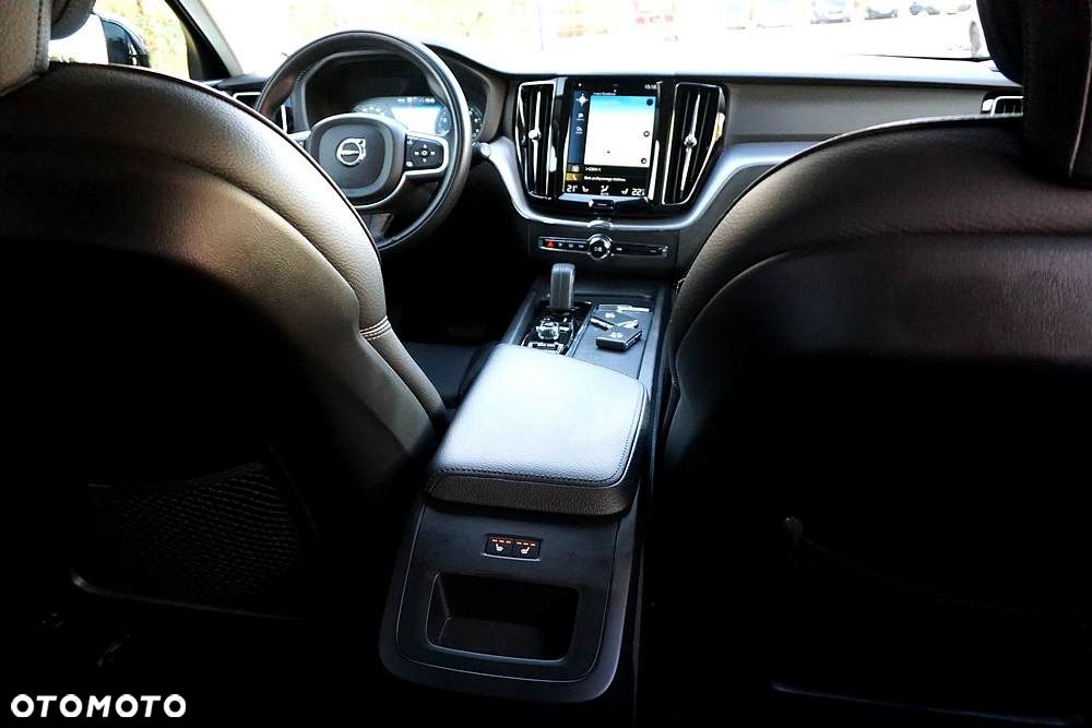 Volvo XC 60 B5 B Geartronic Inscription - 24
