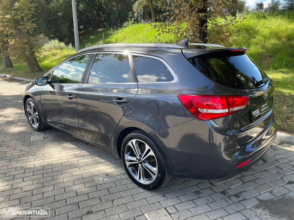 Kia Ceed SW 1.6 CRDi GT Line - 4