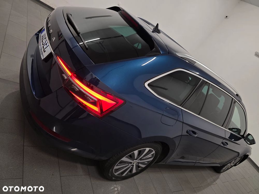 Skoda Superb 2.0 TDI SCR Style DSG - 35