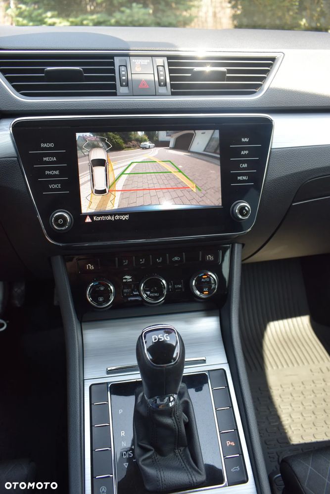 Skoda Superb 1.5 TSI Style DSG - 5