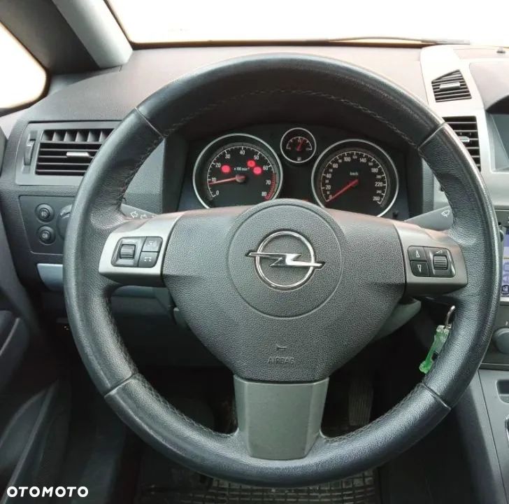 Opel Zafira 1.8 Cosmo - 7