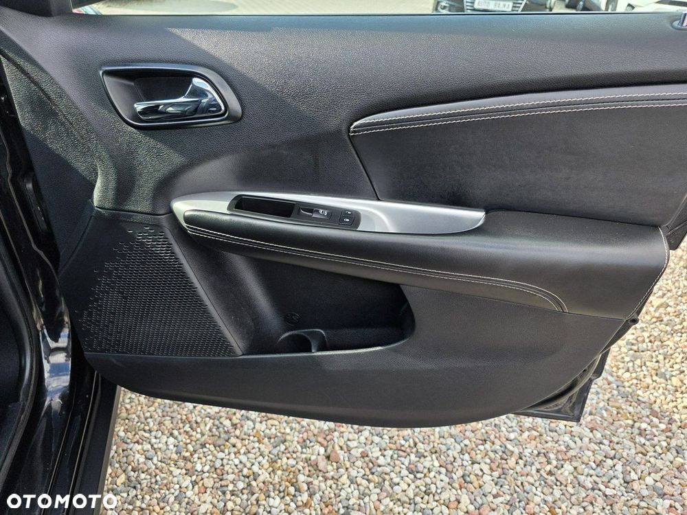 Fiat Freemont 2.0 Multijet 16V DPF Automatik Allrad Black Code - 11