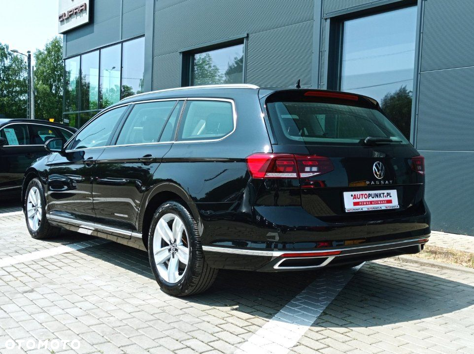 Volkswagen Passat - 3
