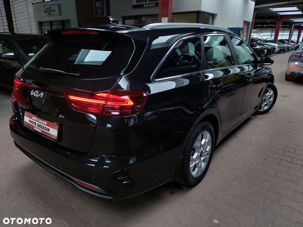 Kia Ceed 1.5 T-GDI M - 17