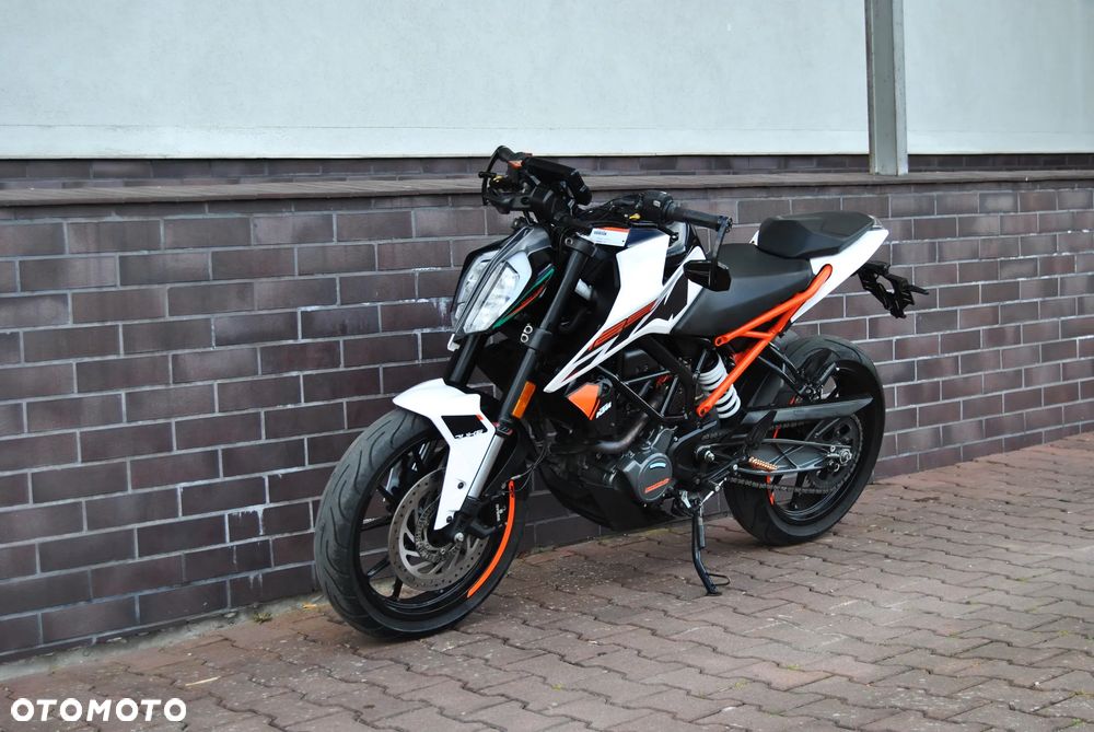 KTM Duke - 4