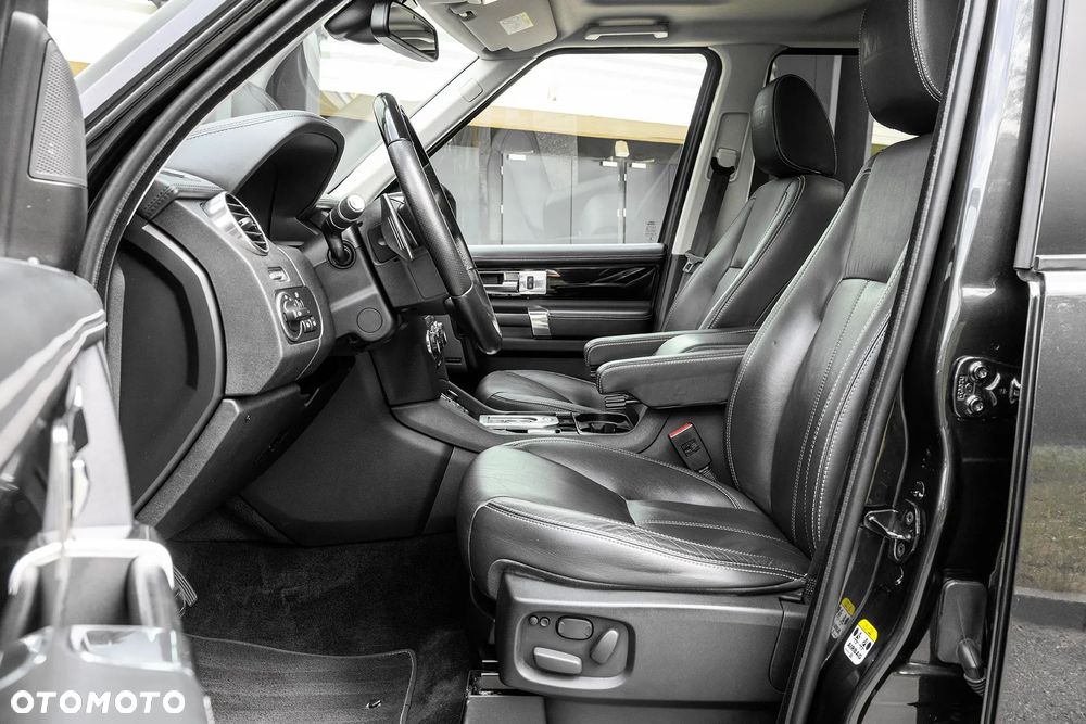 Land Rover Discovery - 25