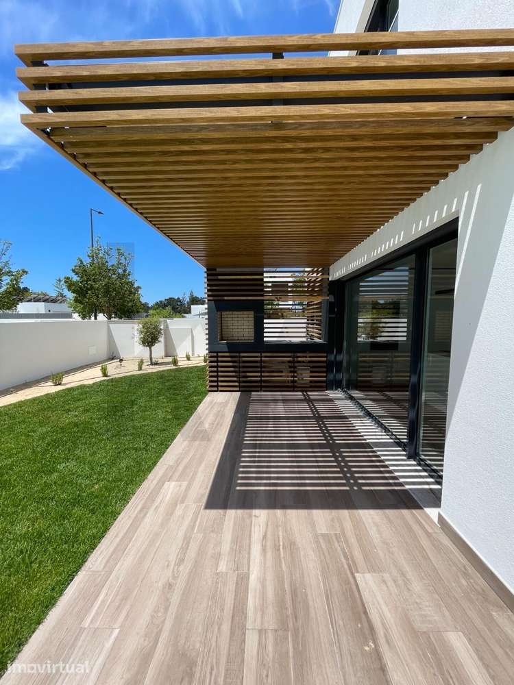 Moradia T4 com piscina na Quinta do Pinhão, Verdizela – suites, cave a - Grande imagem: 2/24