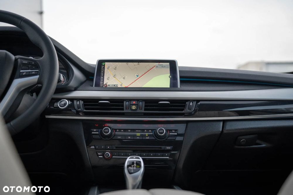 BMW X5 xDrive30d Sport-Aut - 25