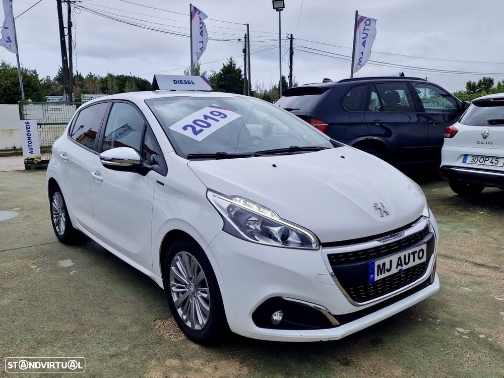 Peugeot 208 1.5 BlueHDi Signature - 10