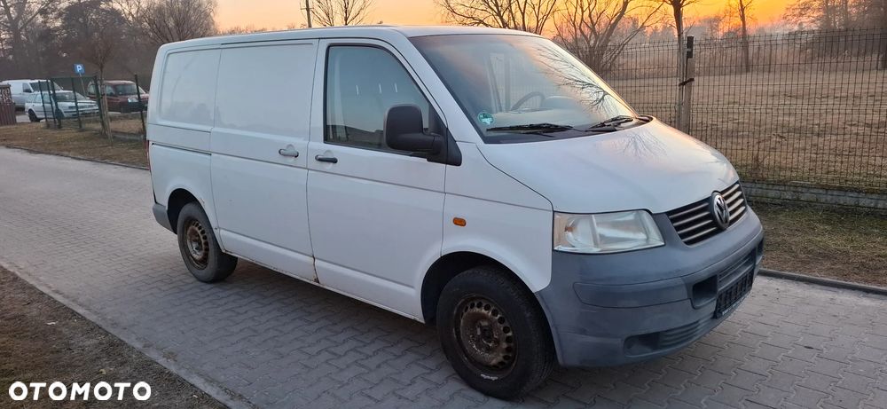 Volkswagen Transporter T5 - 5