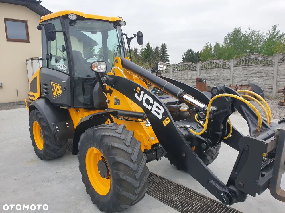 JCB 409 AGRI 40KM/H WIDŁY/ŁYŻKA SPROWADZONA SUPER STAN - 4