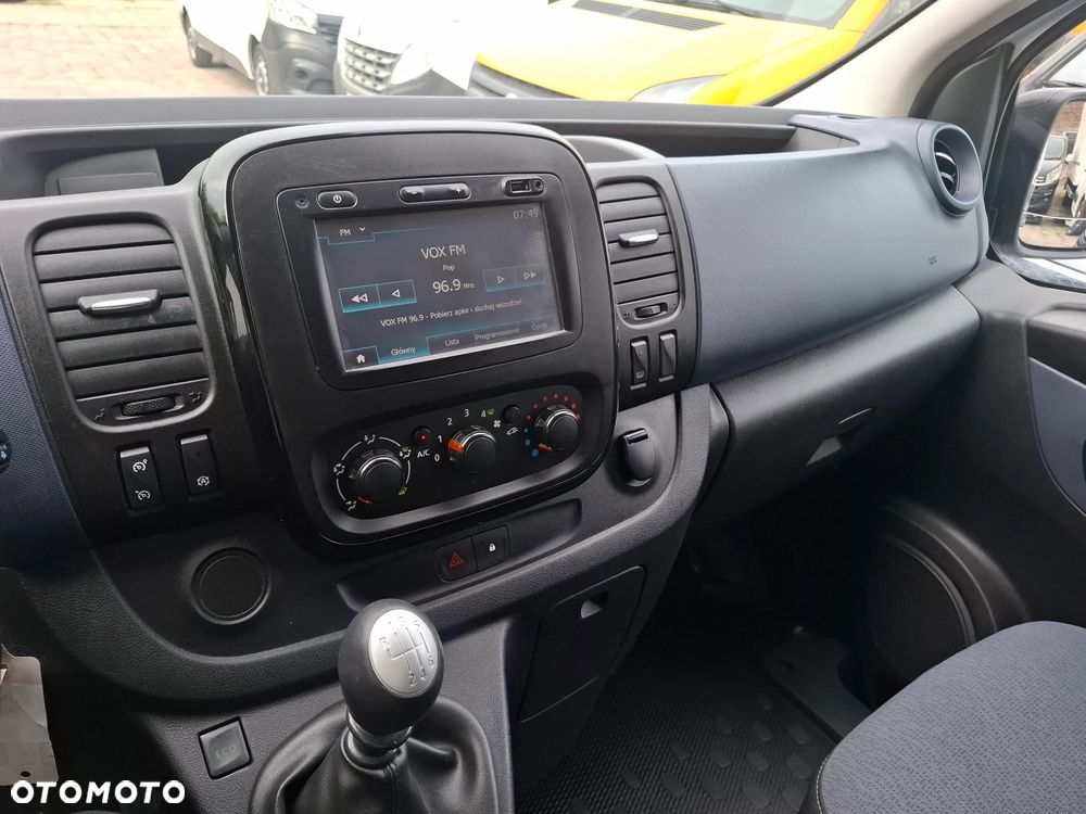 Opel Vivaro 2016 Long dubel kabina brygadówka klima Faktura VAT 23% - 23