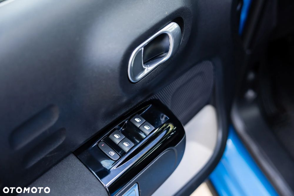 Citroën C3 Pure Tech (VTi) 82 Exclusive - 22